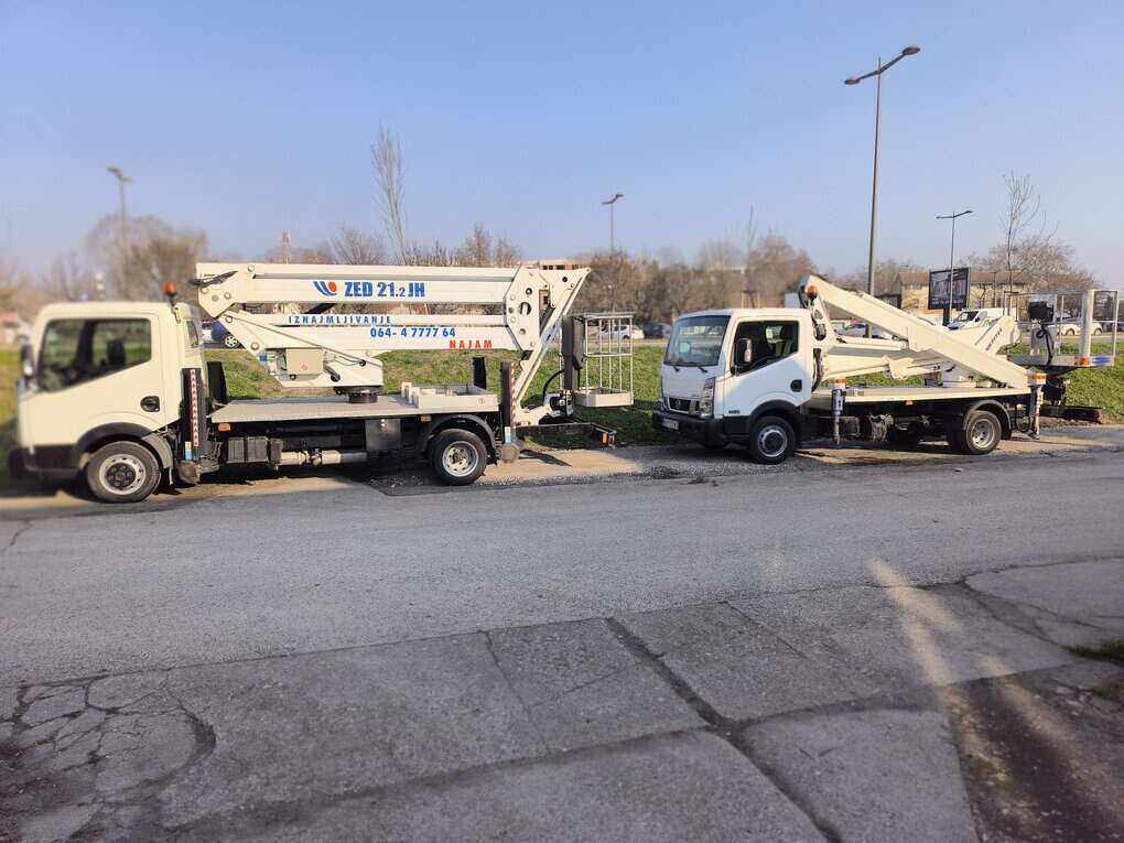 Kamioni sa strelama Nissan Cabstar i Multitel MX 250